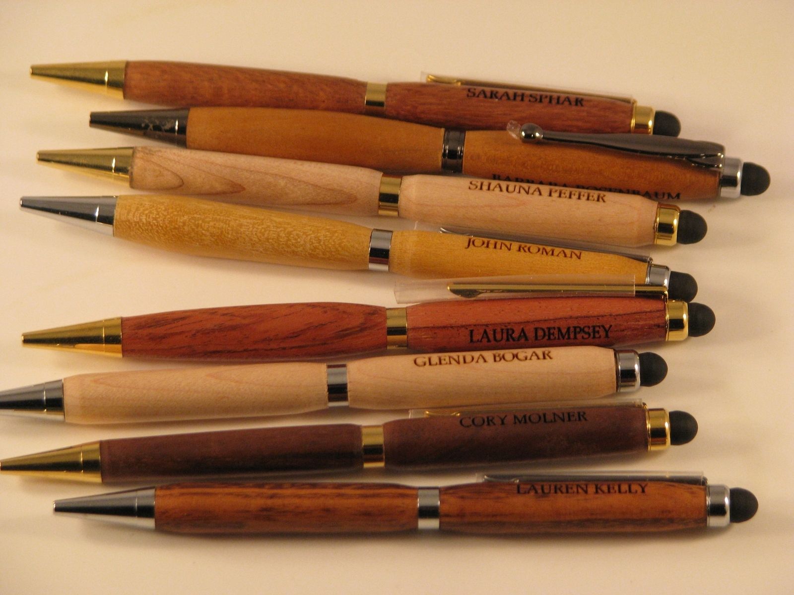 How to Make Your Mark with a Personalized Engraved Pen